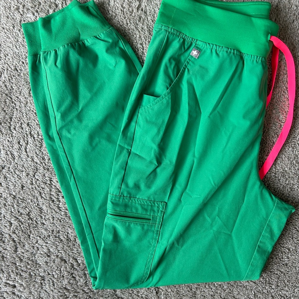 Figs Safety Green scrub pants